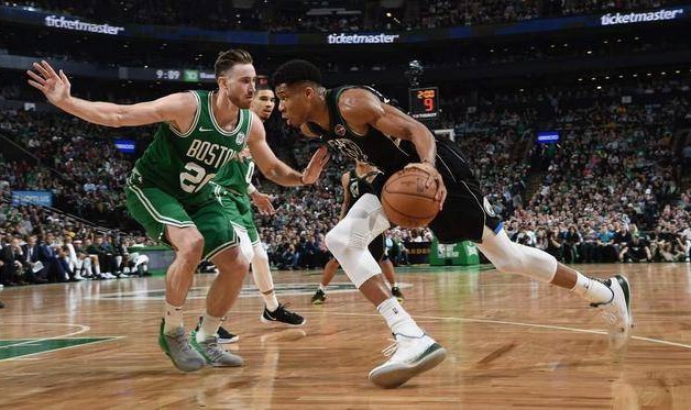 nba下注网站- 字母哥伤退雄鹿惜败绿军  